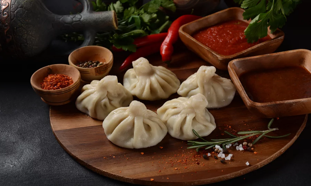 Khinkali Kalaquri  (1pic) - Georgian dish at Tbilisuri Ezo restaurant in Tbilisi }}
